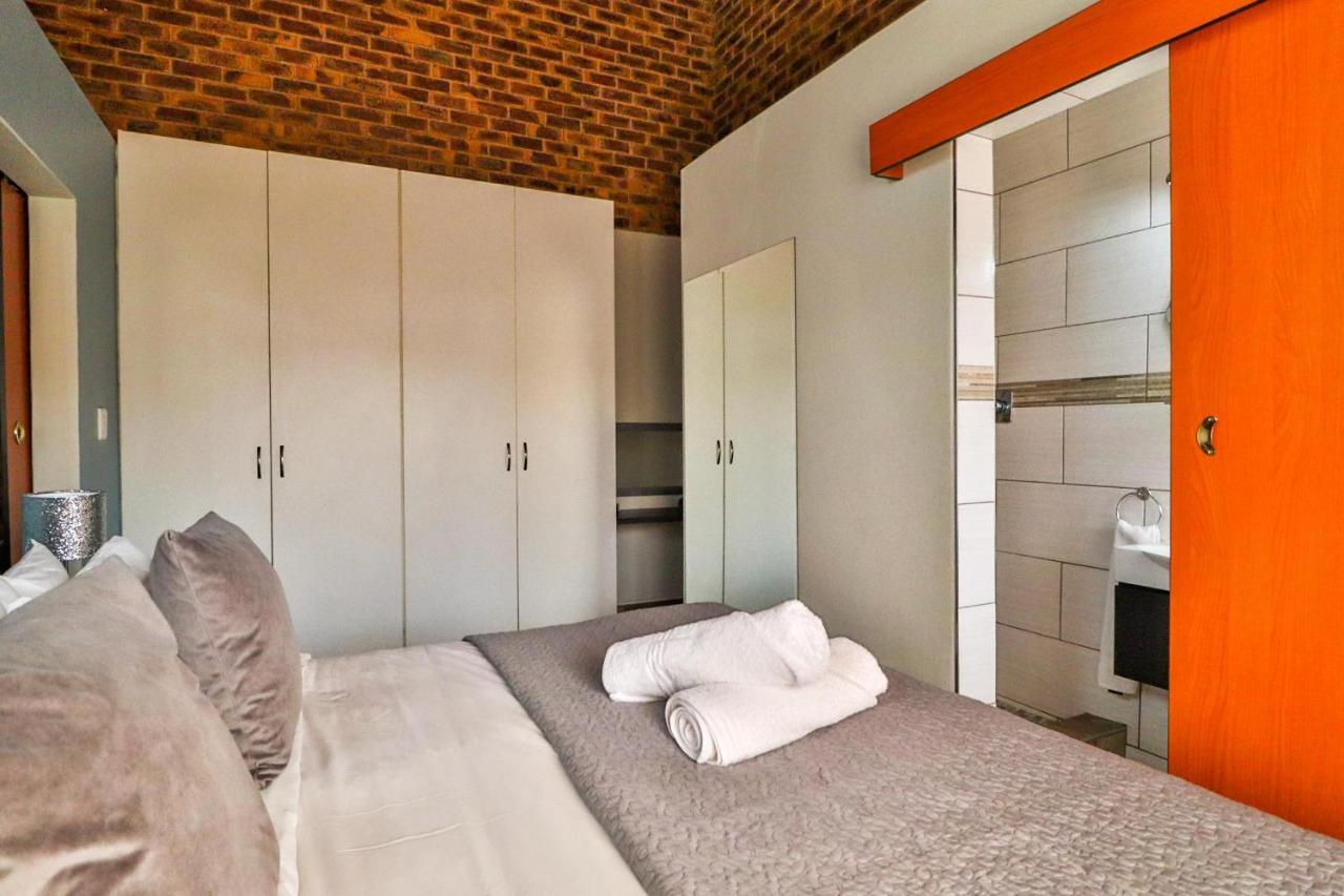 Rudman Townhouses Self-Catering Accommodation Boksburg Ngoại thất bức ảnh