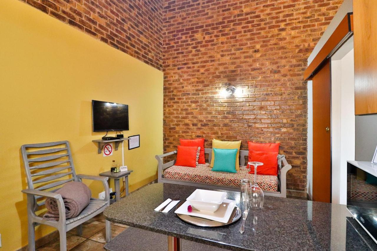 Rudman Townhouses Self-Catering Accommodation Boksburg Ngoại thất bức ảnh